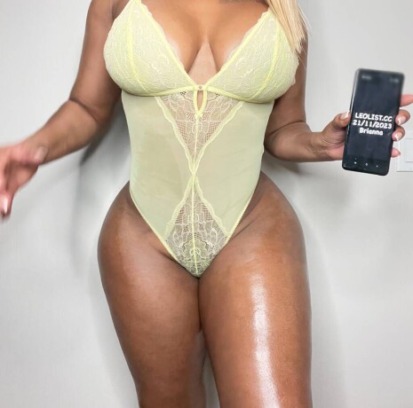 sexy-sundays-come-have-fun-with-me-a-pretty-ebony-bombshell-female-escorts-in-toronto-canada-big-1