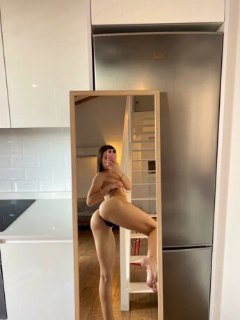 amanda-luis-female-escorts-in-regina-canada-614-384-6602-big-2