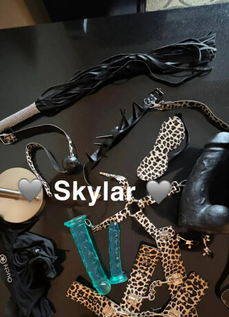 skylar-female-escorts-in-kamloops-canada-58-78923859-big-1