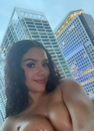 lucky-youyou-got-a-baddie-next-doordont-hesitate-to-text-female-escorts-in-ottawa-canada-1-587-200-2959-big-2