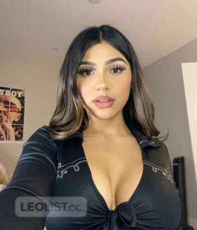 down-for-outcall-and-incall-service-female-escorts-in-saskatoon-canada-big-1