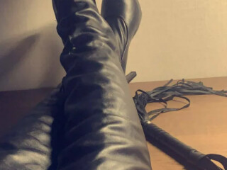 tinytight-chocolate-delight-female-escorts-in-charlottetown-canada