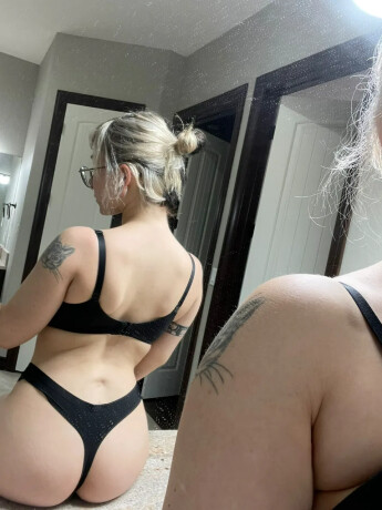 leah-female-escorts-in-hamilton-canada-86-2716312-big-1