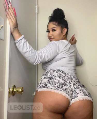 come-unleash-your-weird-desires-with-me-female-escorts-in-saskatoon-canada-big-2