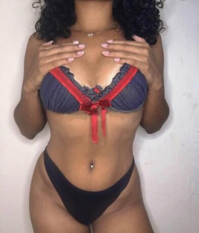 nadia-female-escorts-in-toronto-canada-1-416-451-3522-big-3