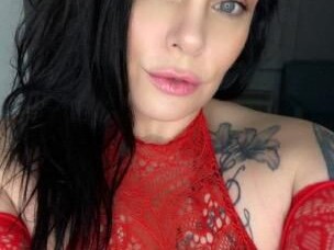 ayla-female-escorts-in-edmonton-canada
