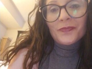 chrissy-snow-female-escorts-in-edmonton-canada