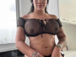 amanda-shemale-escort-in-cornwall-canada