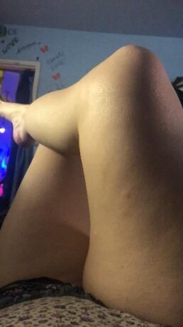 mommy-n-daddy-female-escorts-in-toronto-canada-1-437-994-4804-big-1