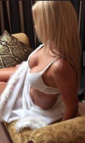 emma-female-escorts-in-toronto-canada-1-647-997-3389-big-0
