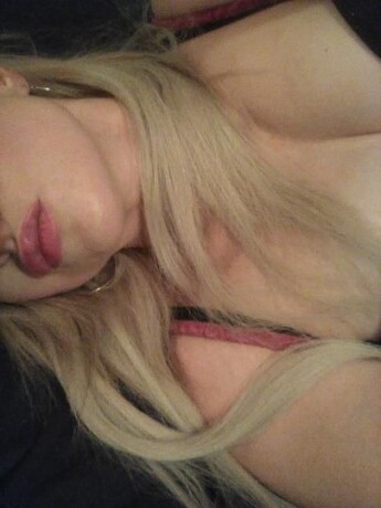 emma-female-escorts-in-toronto-canada-1-647-997-3389-big-4