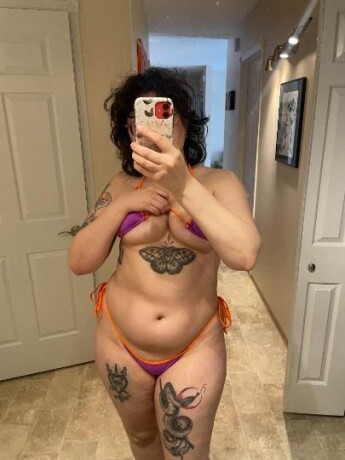 verity-female-escorts-in-edmonton-canada-1-587-320-5880-big-2