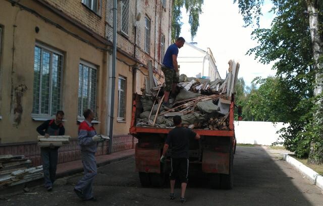 uborka-i-vyvoz-snega-v-kurske-predlozenie-uslugi-v-obieiavlenii-u27288126-na-baraxlanet-big-1