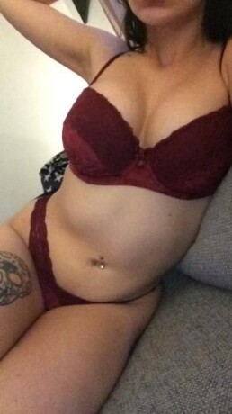 female-escorts-in-jacksonville-fl-305-515-2430-big-0