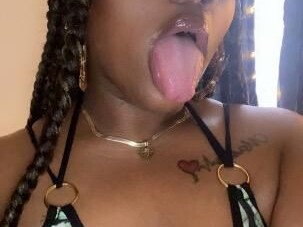 blazindys-female-escorts-in-columbia-sc