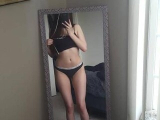 nelly-female-escorts-in-cincinnati-oh