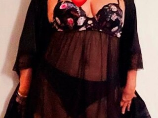 nicole-female-escorts-in-guelph-canada