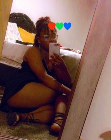 minnie-female-escorts-in-everett-wa-253-470-1981-big-3