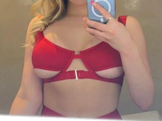 maye-female-escorts-in-springfield-il