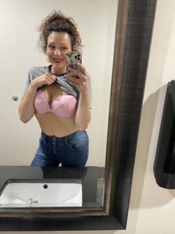 female-escorts-in-williamsport-pa-717-323-2360-big-0