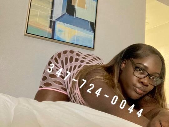royliaa-female-escorts-in-raleigh-nc-347-724-0044-big-1