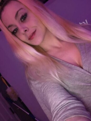 female-escorts-in-mason-city-ia-515-318-7437-big-3