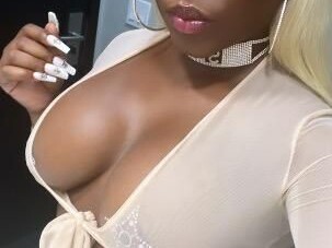 ashley-female-escorts-in-seattle-wa-808-582-2073