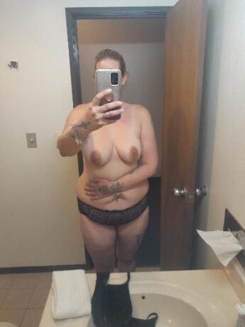 jen-female-escorts-in-racine-wi-224-413-5580-big-0