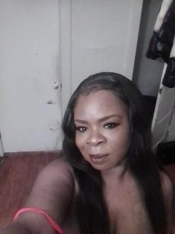 queen-female-escorts-in-milwaukee-wi-920-681-6198-big-4