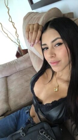 female-escorts-in-new-london-ct-203-580-3006-big-1
