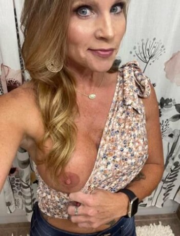 female-escorts-in-albuquerque-nm-505-257-2507-big-0