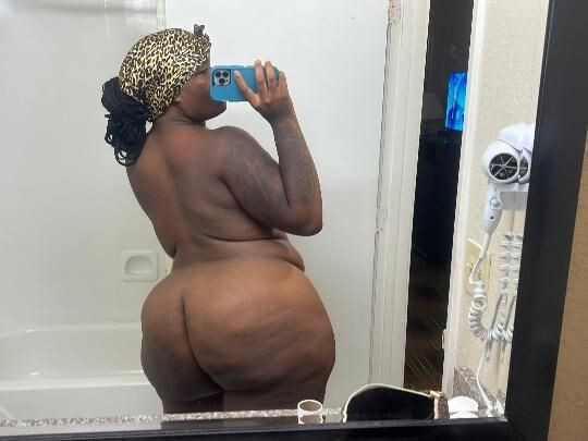 shemale-escort-in-the-bronx-ny-678-276-2382-big-4