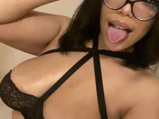 female-escorts-in-atlanta-ga-678-928-9937