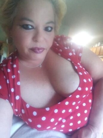 female-escorts-in-wilmington-de-302-455-6346-big-3