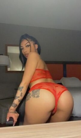 female-escorts-in-queens-ny-917-737-0566-big-2