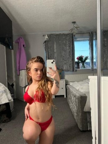 female-escorts-in-lansing-mi-313-635-9333-big-3