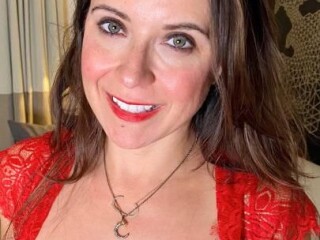 female-escorts-in-madison-wi-608-800-0277