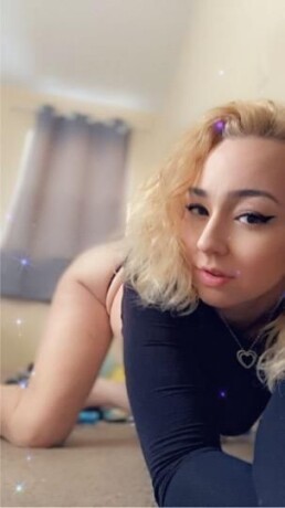 female-escorts-in-rochester-ny-518-306-1325-big-0