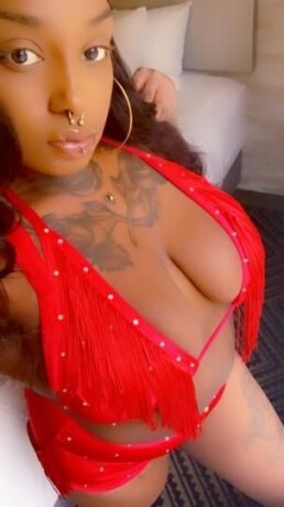female-escorts-in-minot-nd-701-765-7481-big-1