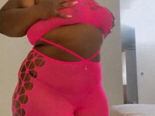 niquee-female-escorts-in-san-diego-ca-321-260-2212