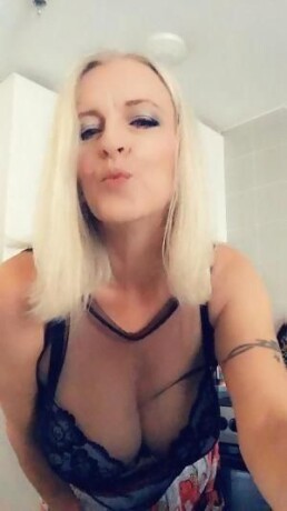 female-escorts-in-amarillo-tx-254-233-8876-big-0