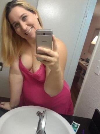 female-escorts-in-williamsport-pa-570-261-9435-big-0