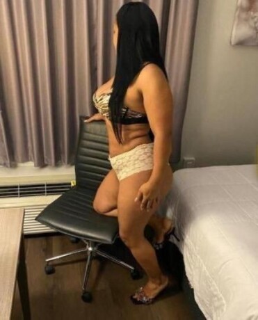 luisa-female-escorts-in-long-island-city-ny-929-468-8393-big-1