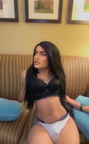 belinda-shemale-escort-in-topeka-ks-313-352-9226-big-2
