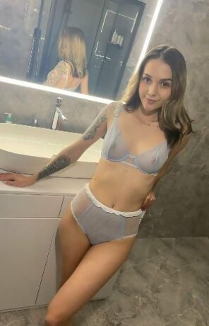 female-escorts-in-richmond-in-317-316-4143-big-2