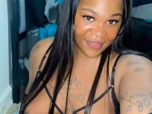 carmella-bella-shemale-escort-in-philadelphia-pa