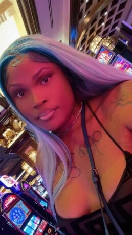 daisy-shemale-escort-in-milwaukee-wi-414-842-7033-big-3