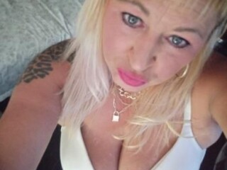 tia-female-escorts-in-london-canada