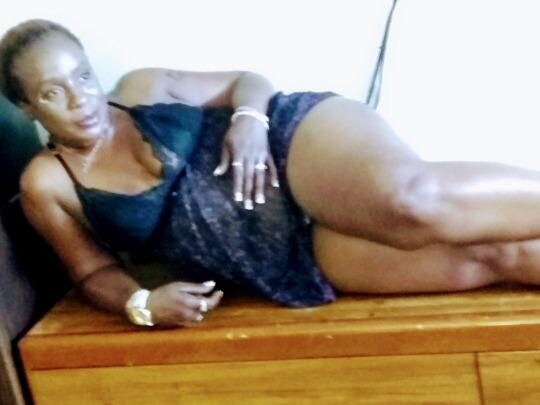 kandi-female-escorts-in-chattanooga-tn-423-281-8482-big-4