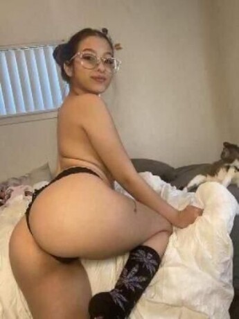 female-escorts-in-lansing-mi-313-666-2488-big-3